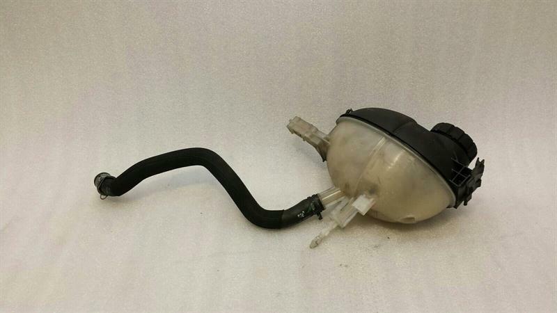 Mercedes CLS W218 expansion tank A2045000749 expansion tank coolant