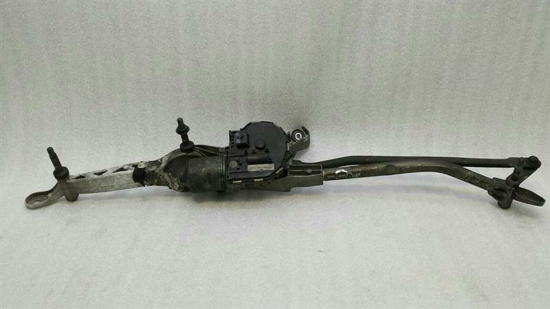 Mercedes CLS W218 W212 front wiper engine A2128201340 wiper engine front