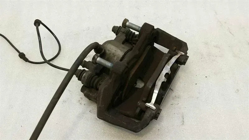 Mercedes CLS W218 W204 right front caliper A2044213681 caliper front right