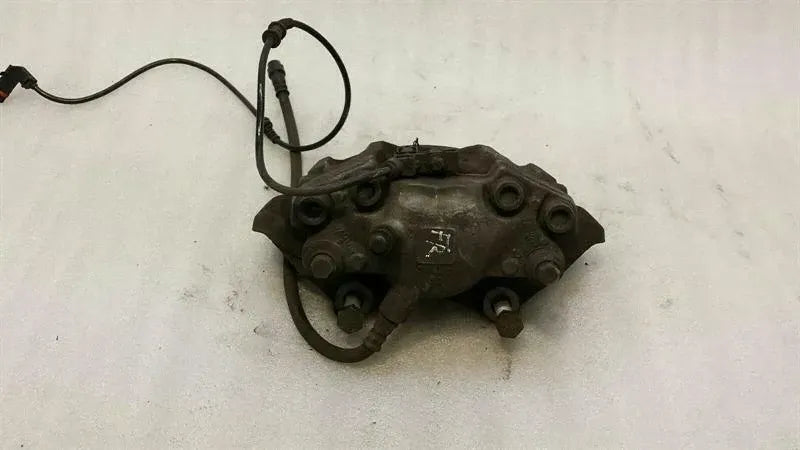 Mercedes CLS W218 W204 right front caliper A2044213681 caliper front right