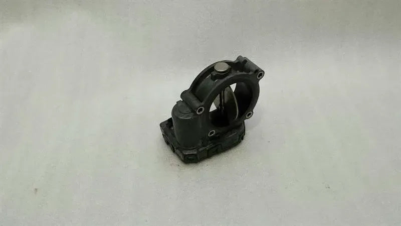 Mercedes C Class W205 Throttle Body A6510900470 Throttle Body OM651