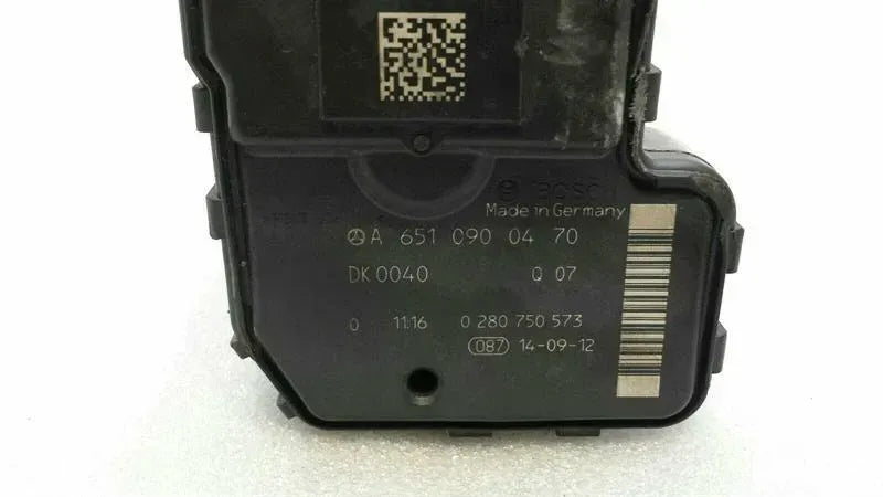 Mercedes C Class W205 Throttle Body A6510900470 Throttle Body OM651
