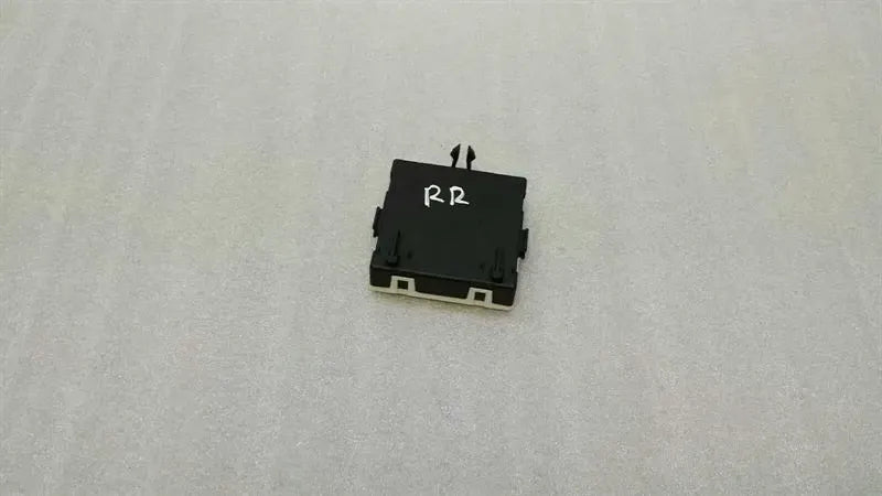 Mercedes C Class W205 RRH Door Module A2059002011 Door Control Unit Rear Right