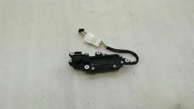 MERCEDES C Class W205 Left Sunblind Motor A2059063700 Drive Rear Roller Blind Left