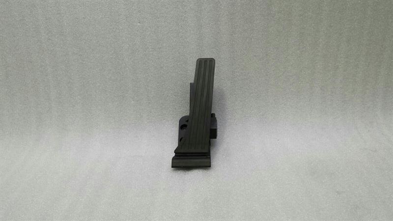 Mercedes C Class W205 Throttle Pedal (Electrical) A4613000000 Throttle