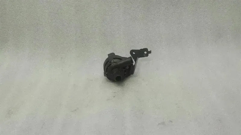 Mercedes C Class W205 Additional Cooling Pump A2118350028 Coolant Pump OM651