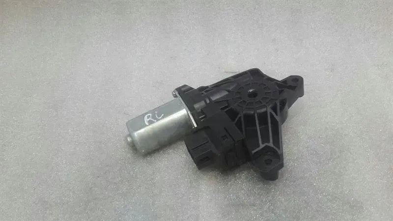Mercedes C Class W205 RLH Door Window Motor A2139060502 Window Regulator Motor HL