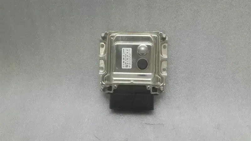 Mercedes C Class W205 Exhaust Gas Module A0009003313 Exhaust Control Unit