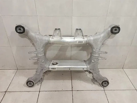 Rolls Royce Wraith RR5 Coupe Subframe Rear 33316855455 Axle Frame Rear Axle