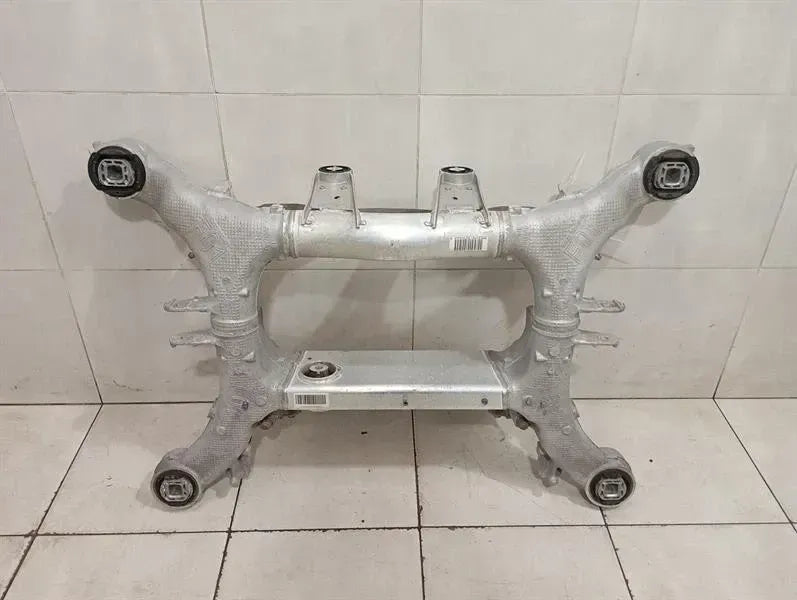 Rolls Royce Wraith RR5 Coupe Subframe Rear 33316855455 Axle Frame Rear Axle
