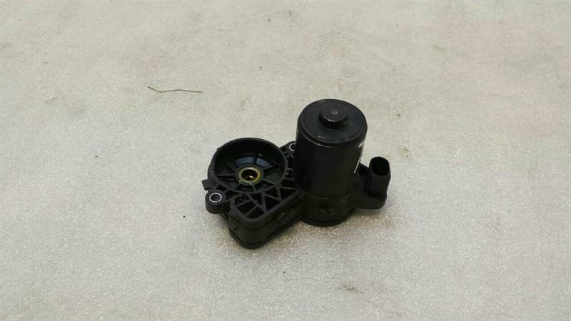 MERCEDES C CLASS W205 PARK BRAKE ENGINE A2054231998 ACTUATOR PARKING BRAKE LEFT