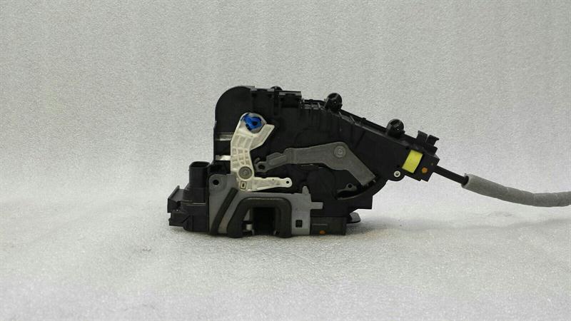 Mercedes C Class W205 RLH Door Lock A0997304100 Door Lock Rear Left