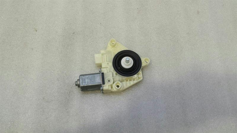 Mercedes C Class W205 Door Window Motor A2059060113 Window Regulator Motor Front RE
