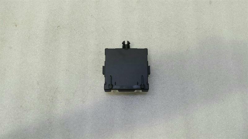 Mercedes C Class W205 FRH Door Module A2229000013 Door Control Unit Front Right
