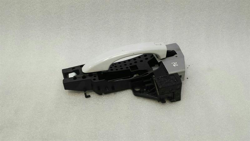 Audi S1 8X A1 RHD Left Door Handle 8T2837885B Right Hand Drive