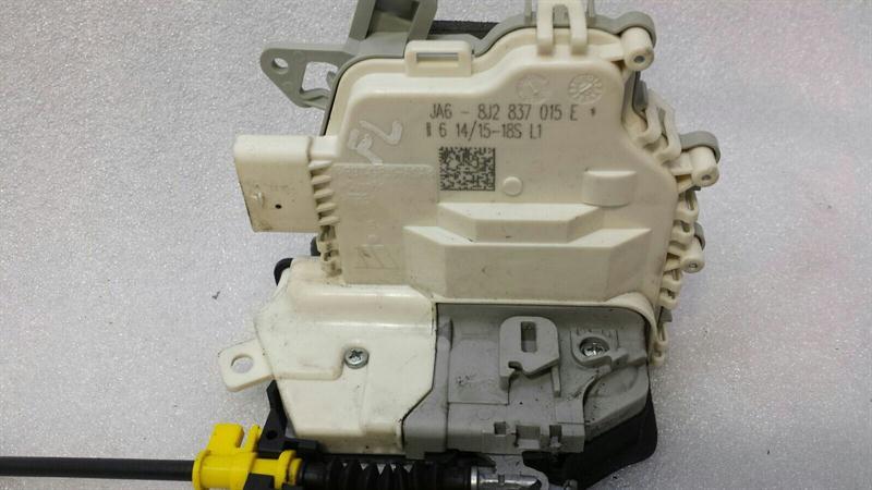 Audi S1 8X A1 RHD left door lock 8J2837015E right hand drive