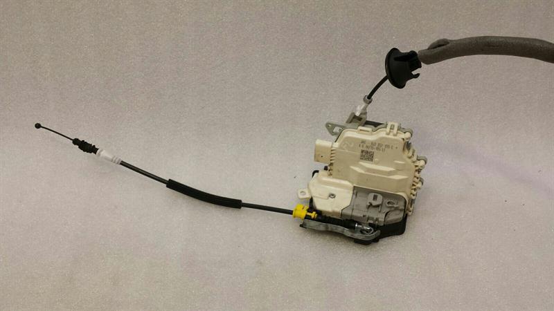 Audi S1 8X A1 RHD left door lock 8J2837015E right hand drive