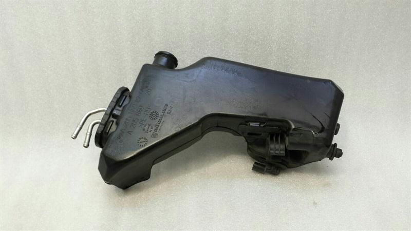 Mercedes C Class W205 Washer Fluid Reservior A2057600260 Wiping Water Tank