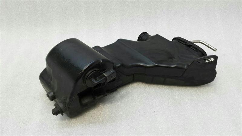 Mercedes C Class W205 Washer Fluid Reservior A2057600260 Wiping Water Tank