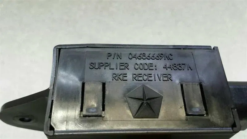 Dodge Viper SRT-10 8.3 Keyless Entry Module 04686669AC Control Unit
