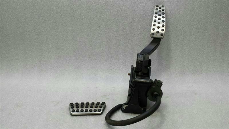 Dodge Charger LX LD Throttle Pedal (Electrical) 04861716AD Throttle Pedal
