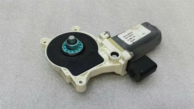 DODGE CHALLENGER SRT FRH Door Window Motor 68043882AA Power Window Motor Right