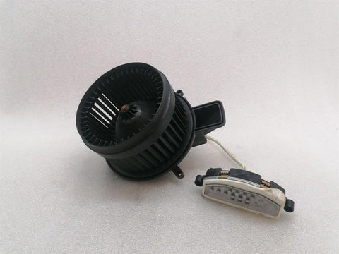 JEEP GRAND CHEROKEE WK2 MK4 Heater Blower DM676001 RIGHT HANDLE RHD