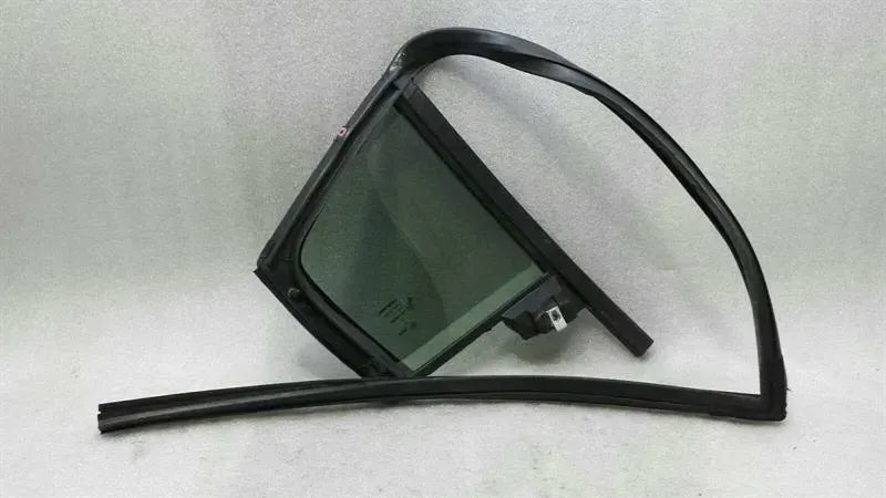 Dodge Charger LX LD Left Rear 1/4 Glass 68040041AH Door Window 1/4 Rear Left