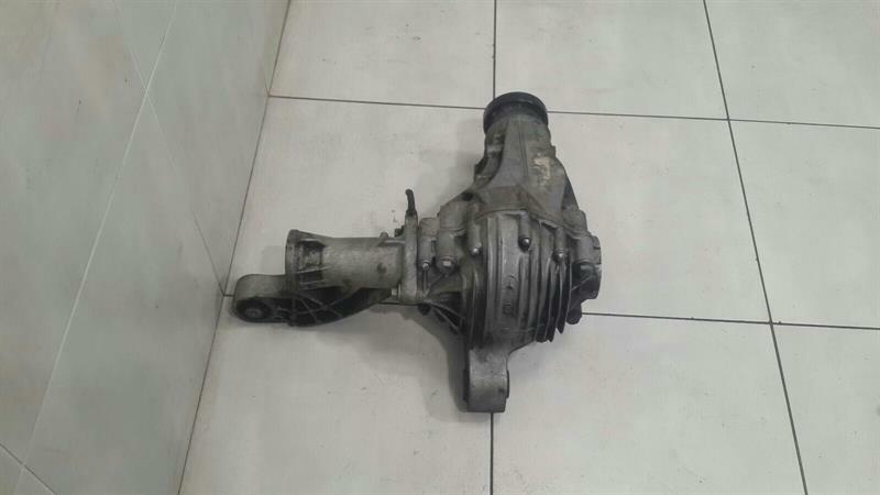 Mercedes R63 AMG W251 Front Diff A1643302702 Differential Front Ratio 3.45
