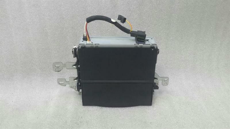 Mercedes R Class W251 CD Changer A2118706189 CD Changer 6 Speed