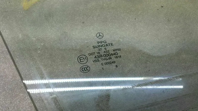 Mercedes R Class W251 Right Front Door Glass A2517200418 Door Window Front Right