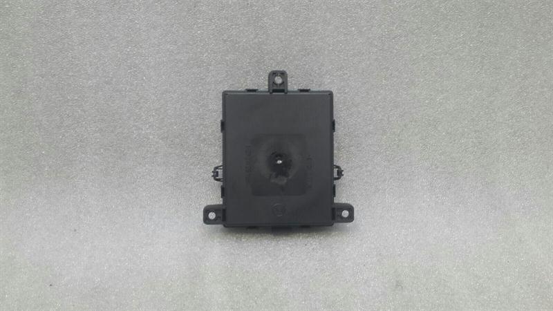 Mercedes R Class W251 Door Control Unit Front RE A1648200485 Front Door Module.