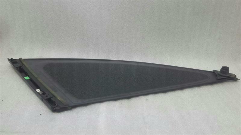 Mercedes R Class W251 Right 1/4 Glass A2516700850 Door Window 1⁄4 Rear Complete