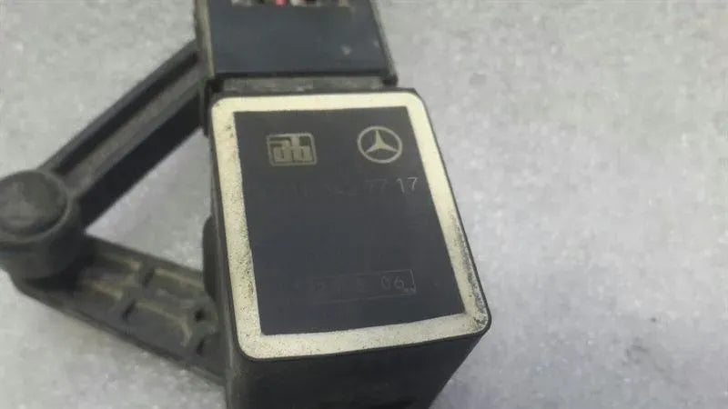 Mercedes R Class W251 Xenon Level Sensor A0105427717 Level Control