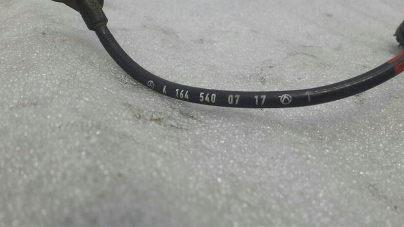 Mercedes R Class W251 A.B.S Sensor A1645400717 ABS Sensor Rear.