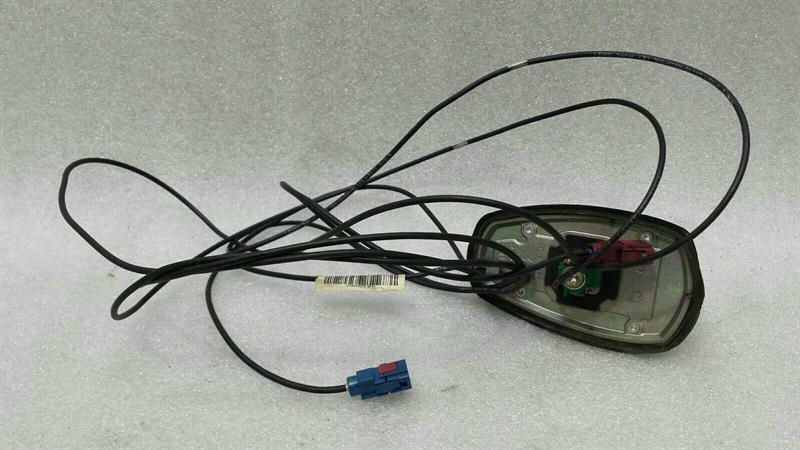 Mercedes C Class W204 Aerial / Antenna ROOF A2048204475 Antenna ROOF