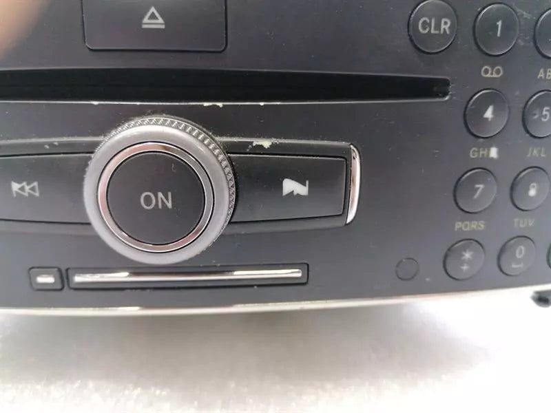 Mercedes C Class W204 CD player A2048703696 audio system controller faulty
