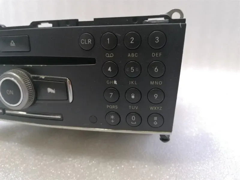Mercedes C Class W204 CD player A2048703696 audio system controller faulty