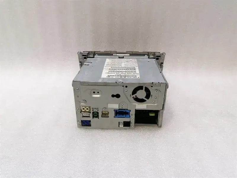 Mercedes C Class W204 CD player A2048703696 audio system controller faulty