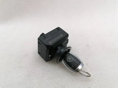 Mercedes C Class W204 Electronic Module A2079057101 Control Unit EZS + KEY