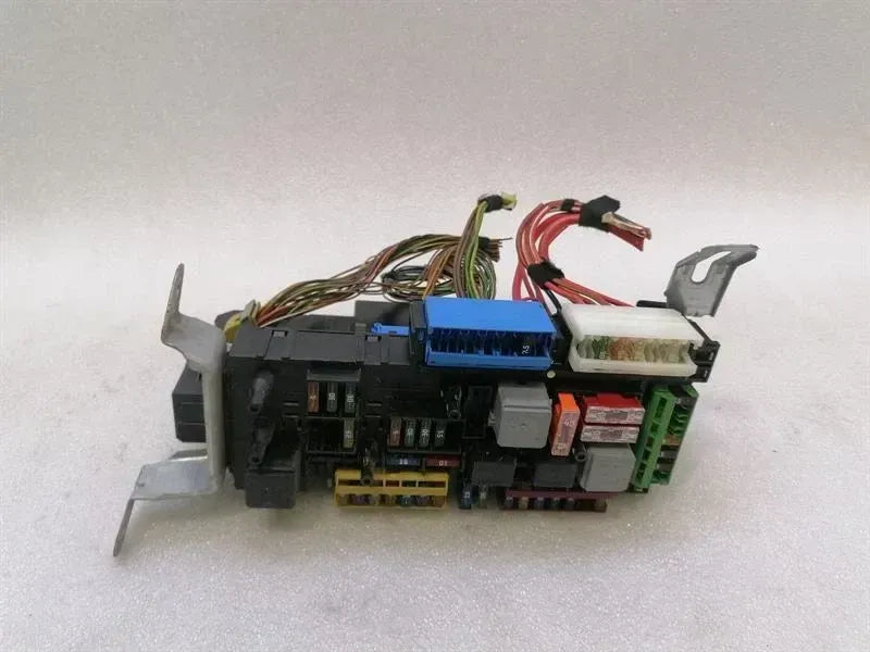 Mercedes E Class W212 Fuse Box a2129004001 Fuse Box