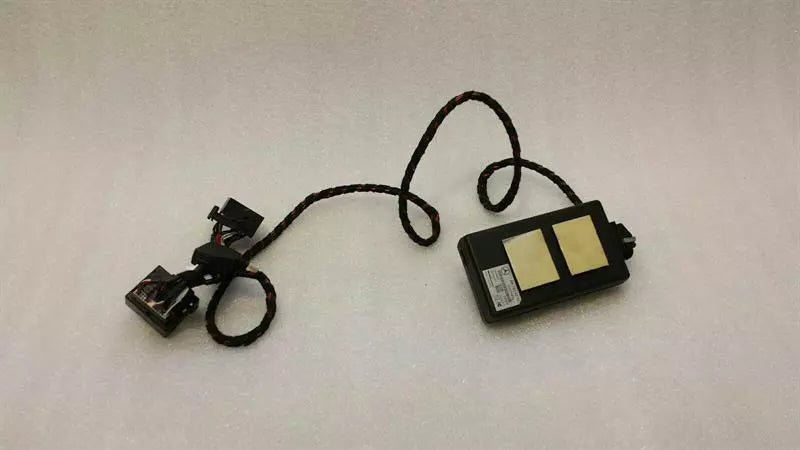 Mercedes ML W164 iPod Module B67824232 Interface Control Unit