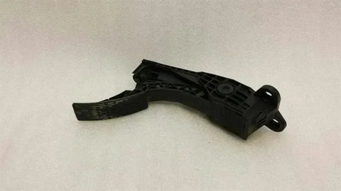 Mercedes ML W164 accelerator pedal (electrical) A1643000104 accelerator pedal