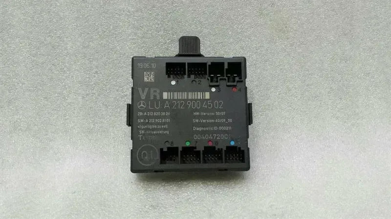Mercedes C Class W204 Right Door Module A2129004502 Door Control Unit Front Right