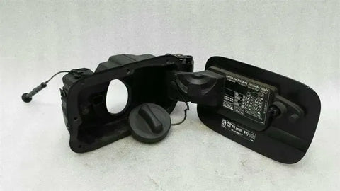 Mercedes C Class W204 Fuel Filler Cap A2047500103 Fuel Cap Tank Flap Black