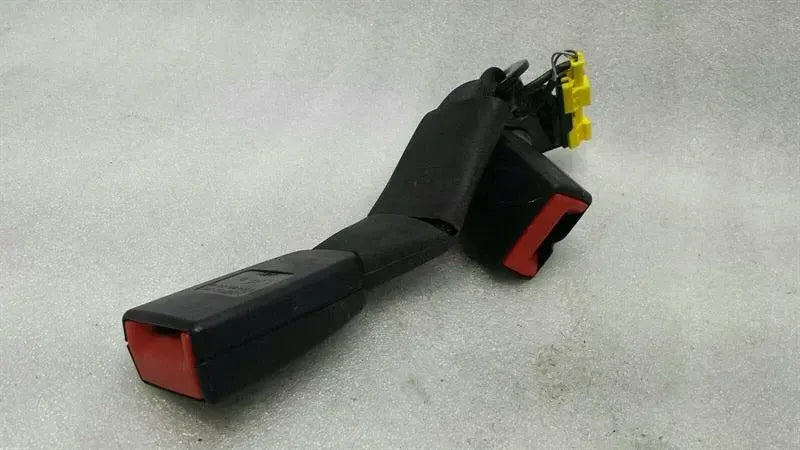 Mercedes C Class W204 Rear Right Belt Buckle A2048602669 Belt Buckle Right HR