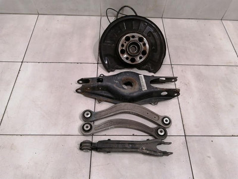 Mercedes C63 W204 Right Rear Hub Set A2043501441 Wheel Bearing Housing Rear Right