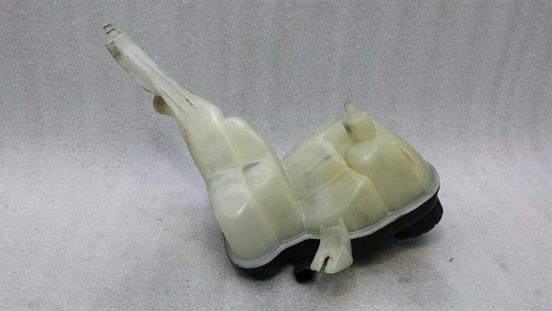 Mercedes CL63 AMG W216 Expansion Tank A2215000349 Balancing Tank Cooling Water
