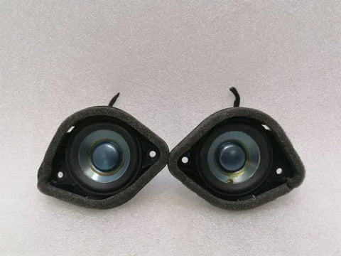Mercedes ML W164 Speaker Set Of 2 A1648201502 Speaker Set