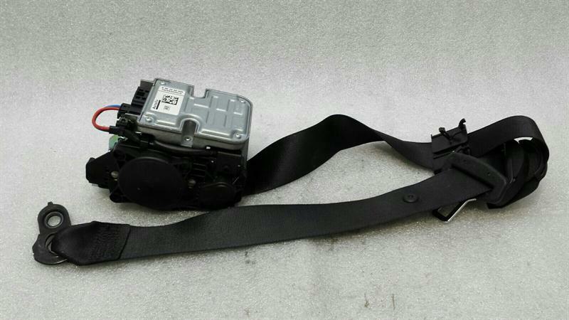 Mercedes CLS W219 front right seat belt A2118605886 seat belt belt front RE